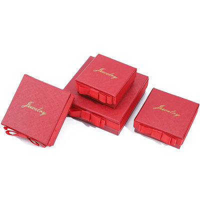 ढक्कन और आधार आभूषण बॉक्स अनुकूलन योग्य पर्यावरण के अनुकूल कागज लाल आभूषण बॉक्स