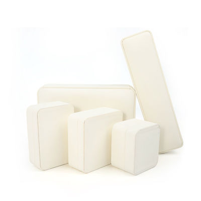 OEM ODM हस्तनिर्मित वर्ग सफेद चमड़े के गहने बॉक्स के लिए हार कंगन बालियां अंगूठी पैकेजिंग